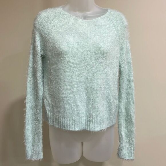 NWOT Live Love Dream Mint Cropped Sweater. Size S small 4/6 - Picture 1 of 9